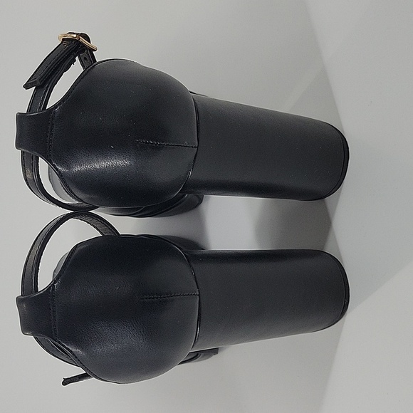 Black Platform Heels New In Box - Picture 14 of 16